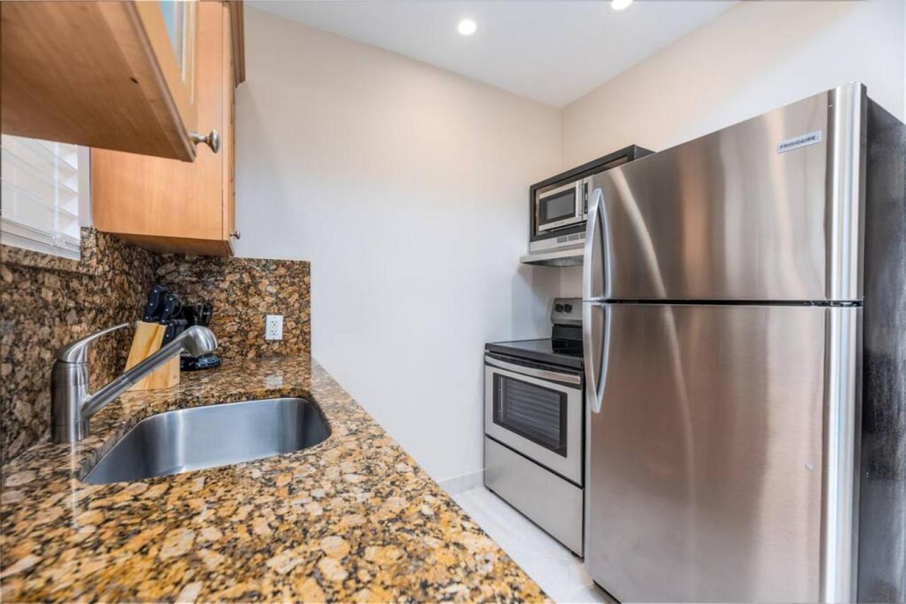 Appartamento Ocean Flats 1 - Lauderdale-By-The-Sea Fort Lauderdale Esterno foto